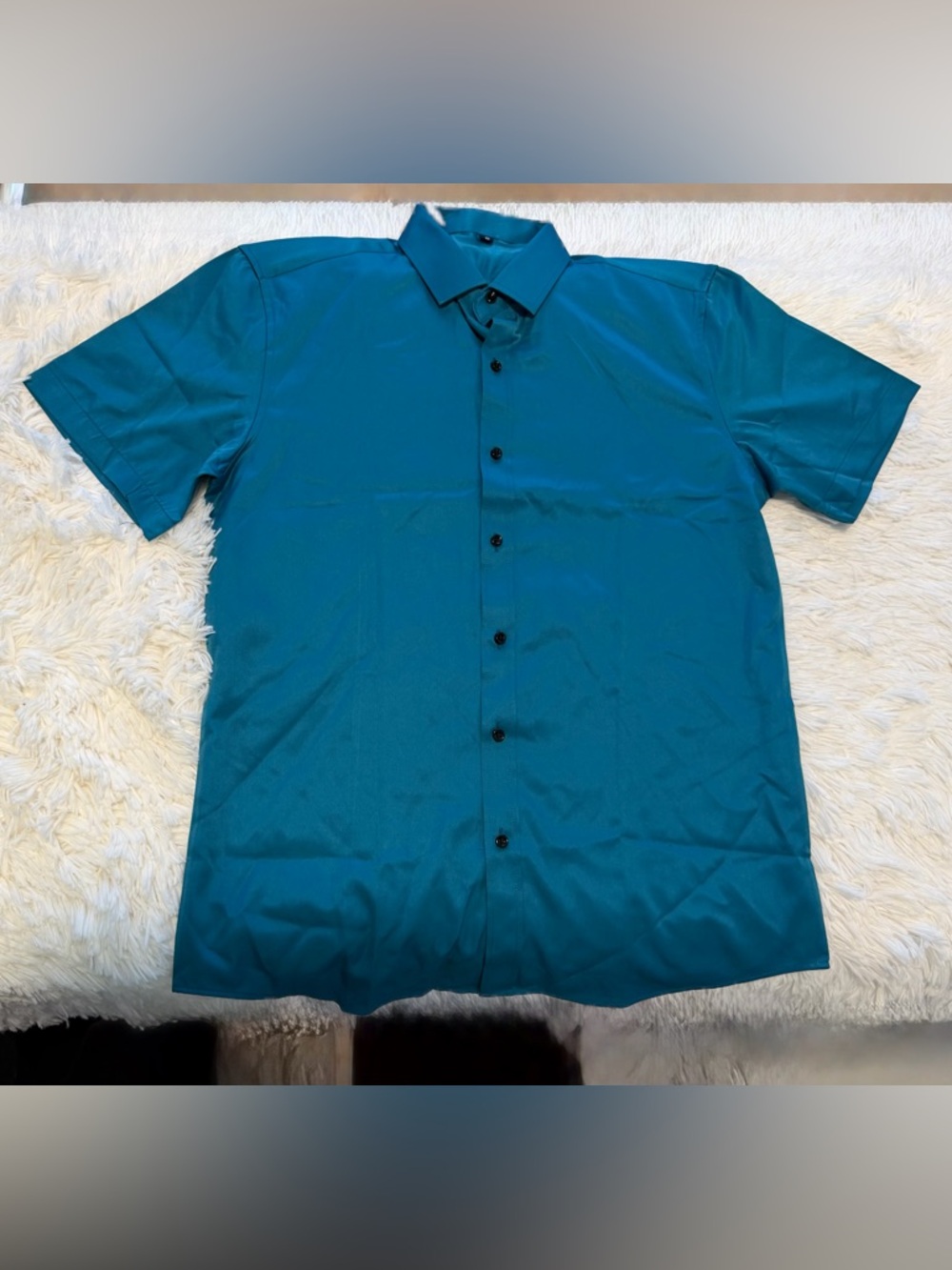 Men's Teal Short-Sleeve Dress Shirt - Classic Button-Up